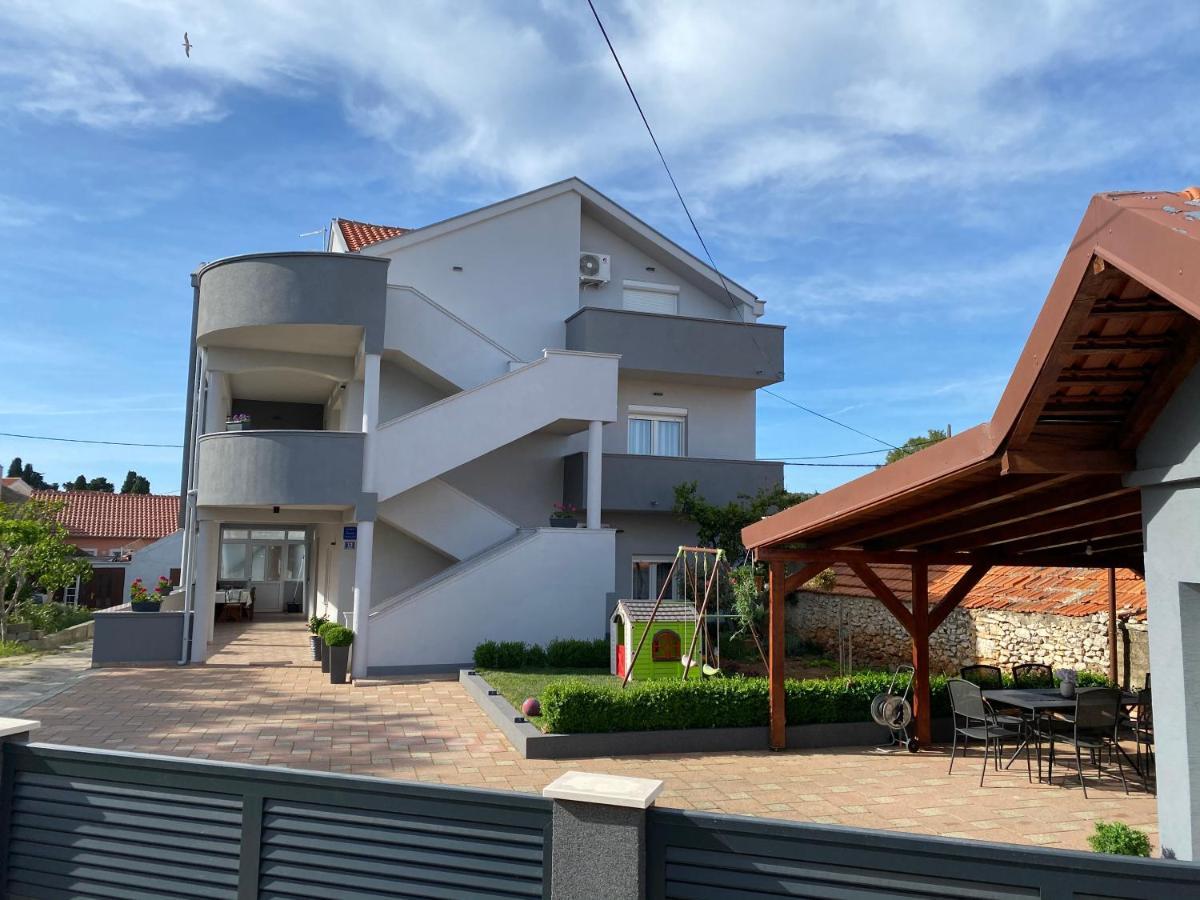 Apartments Nada Sukošan Buitenkant foto